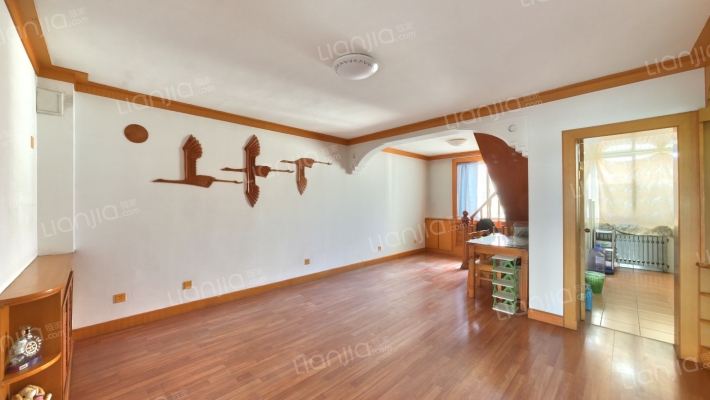 亚联花苑二手房实景图