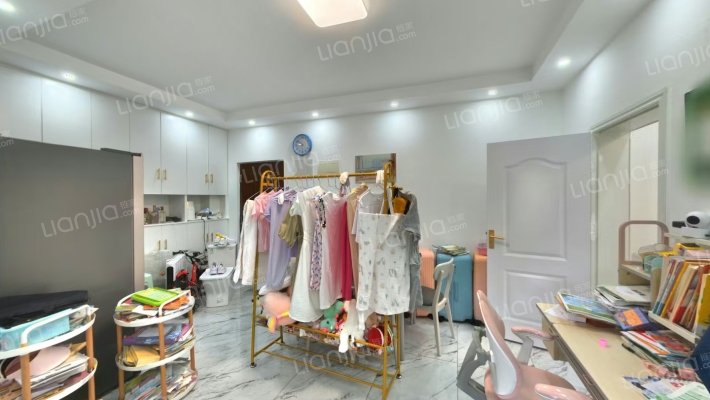 上邦高尔夫温泉公馆二手房实景图