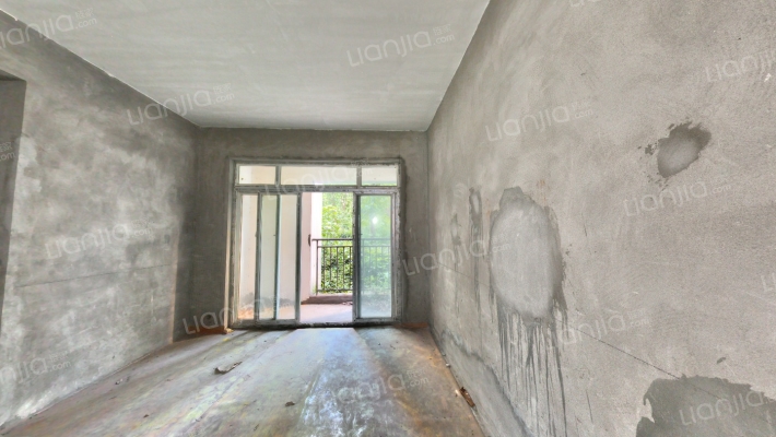 巴国锦苑二手房实景图