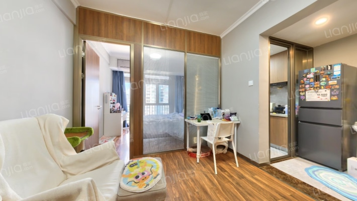 阳光华艺大厦二手房实景图