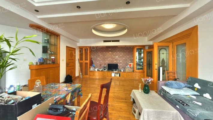 中国人民保险公司宿舍二手房实景图