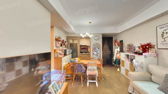 金地翡翠名苑二手房实景图