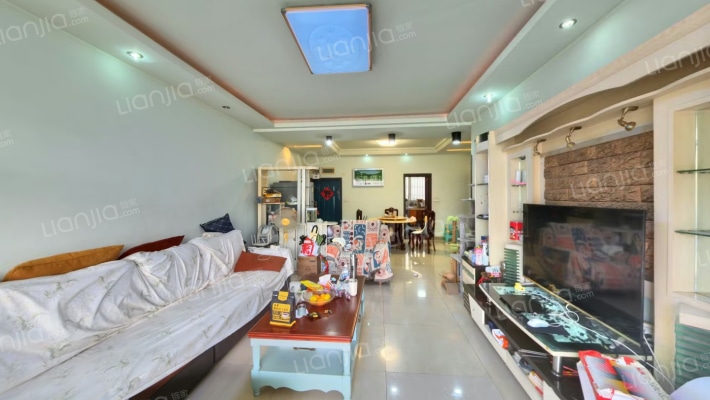 怡锦苑二手房实景图