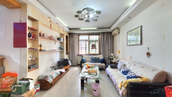 杨庄街38号院二手房实景图