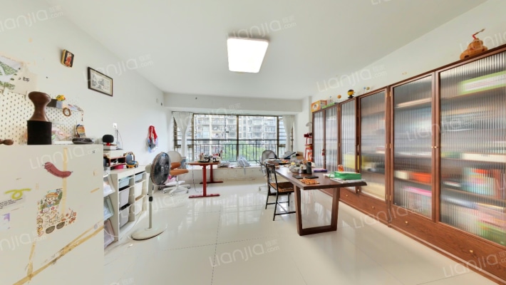 中海月朗苑二手房实景图