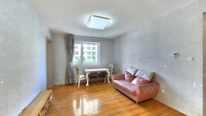 天物郁江溪岸二手房实景图