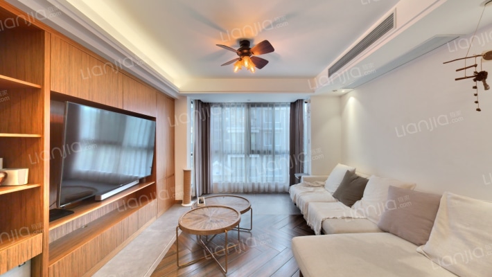 金湾华庭二手房实景图