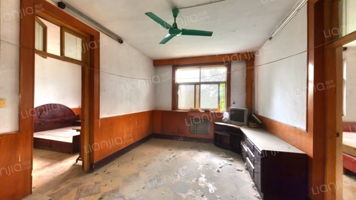 药厂小区二手房实景图