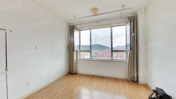 鑫江桂花园1期二手房实景图