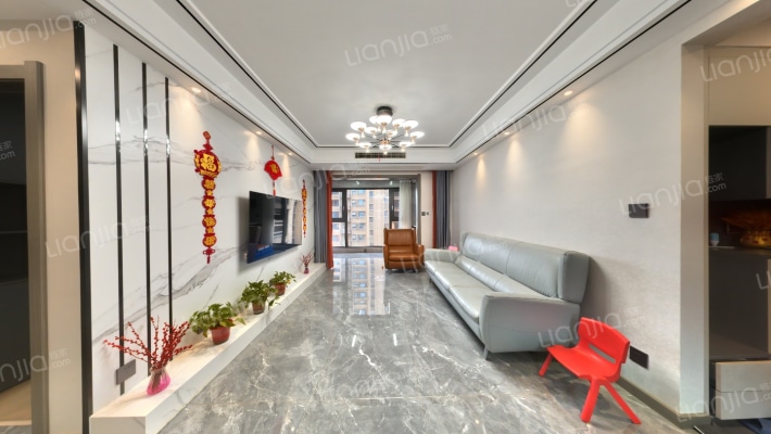 绿地峰辉二期二手房实景图