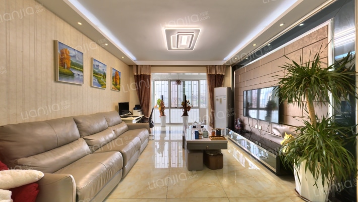 新天地小区二手房实景图