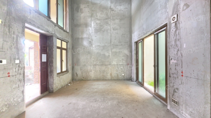 恒大云湖上郡观山悦6.1期二手房实景图