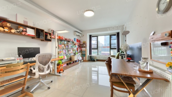 都城雅颂居二手房实景图