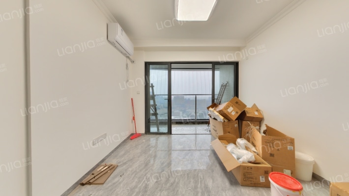 卓远广场二手房实景图