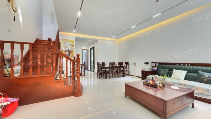 恒大悦珑台二手房实景图