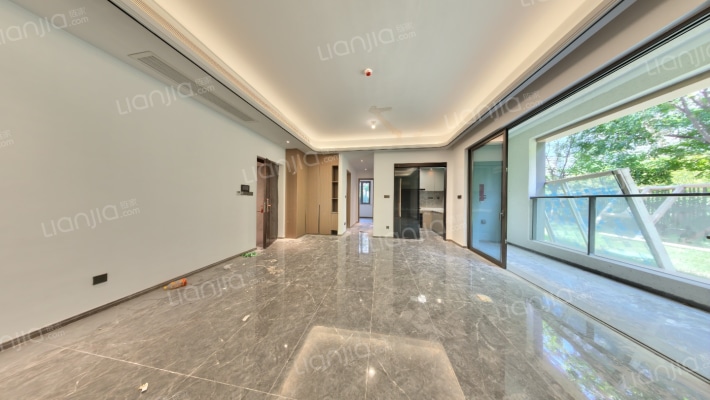 中骏鼎湖未来云城二手房实景图