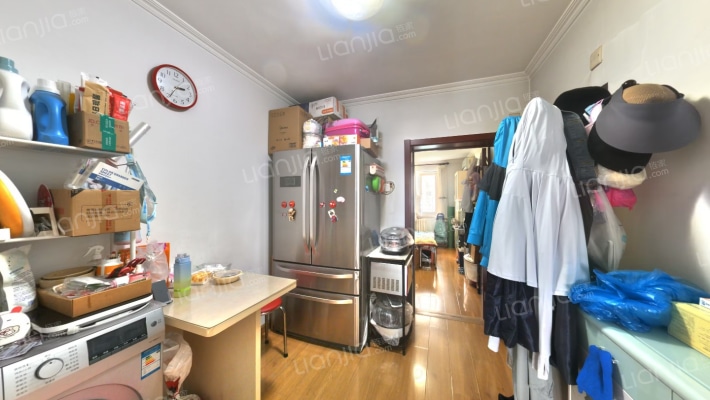 西革新里110号院二手房实景图