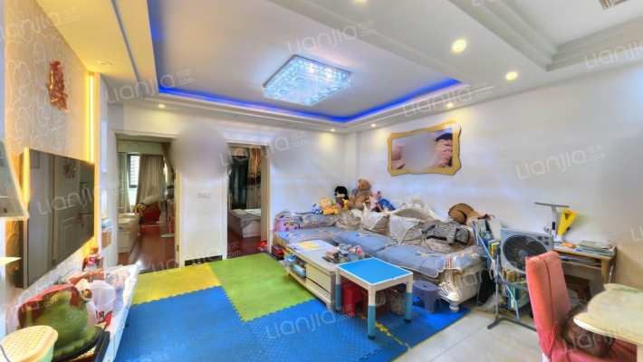 银泰城二手房实景图