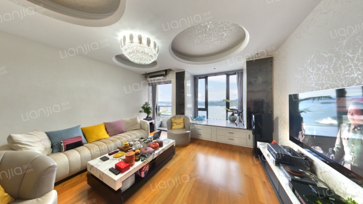 君临海域二手房实景图