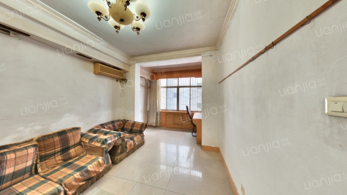 陕西省移动通信公司家属院二手房实景图