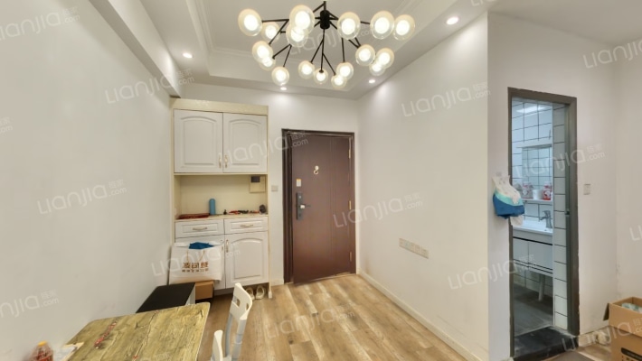 名流公寓二手房实景图