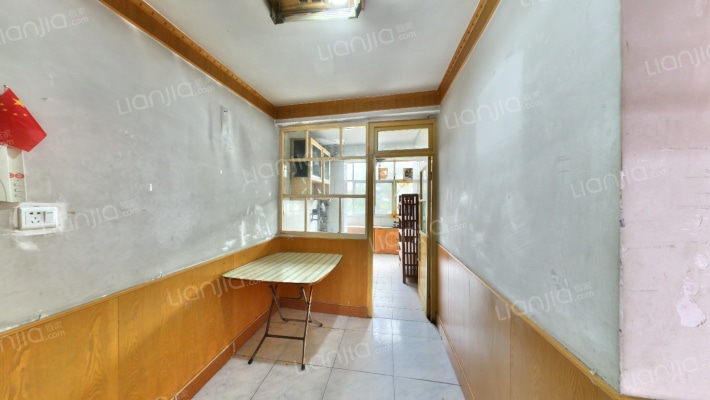 西北大学新村二手房实景图