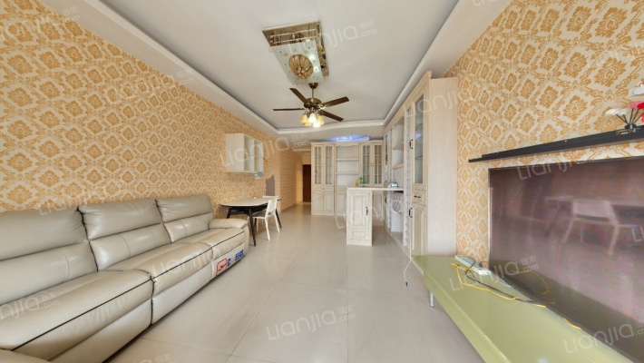 假日湾二手房实景图