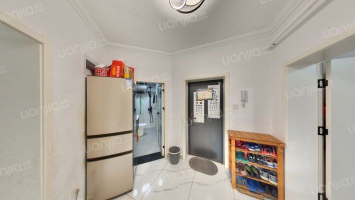 石佛营东里105号院二手房实景图