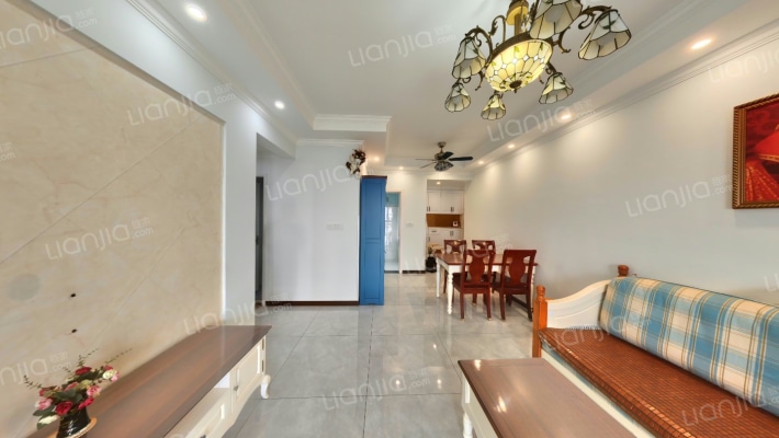 宝桐佳苑二手房实景图