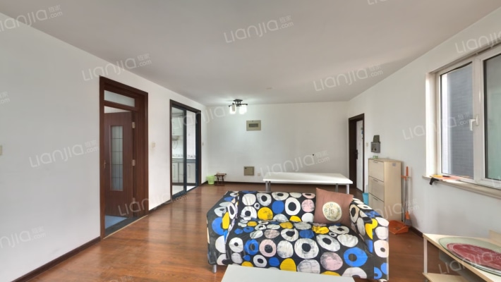 齐鲁骏园二手房实景图