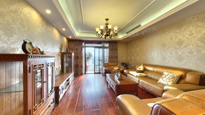 学府大道69号雨山前二手房实景图