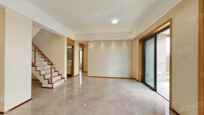 金海岸花园云起兴泰二手房实景图