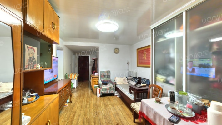 万和里二手房实景图