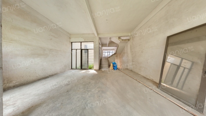 东怡水岸翠河湾二手房实景图