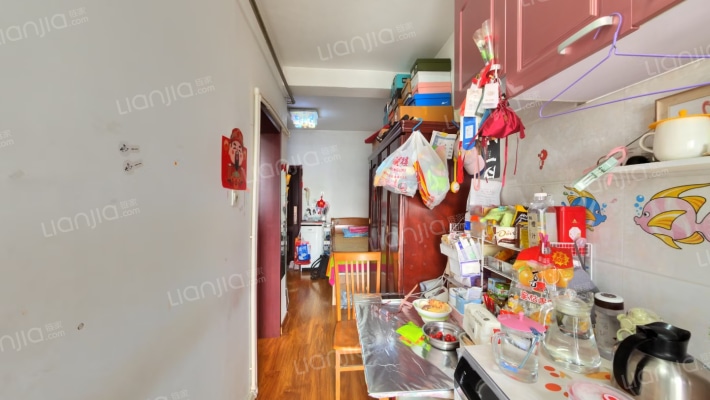 海兰公寓二手房实景图