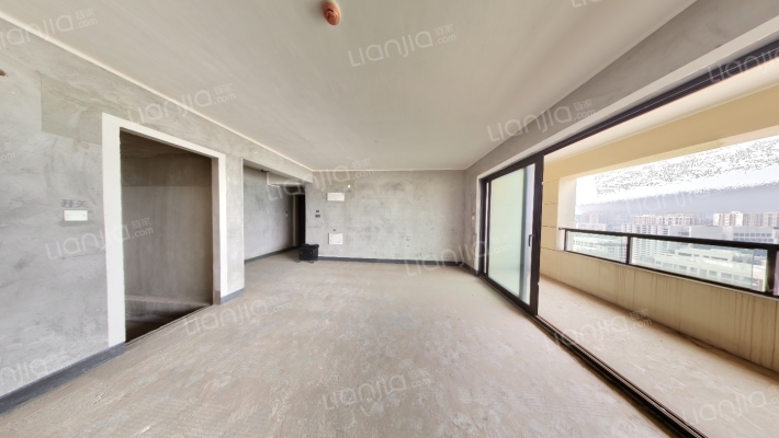 新城朗隽大都会朗誉二手房实景图