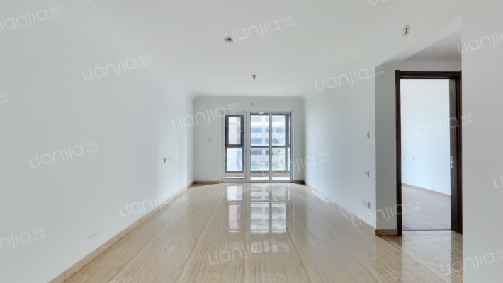 胶州碧桂园湖悦天境二手房实景图