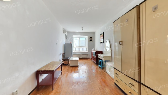 和信花园二手房实景图