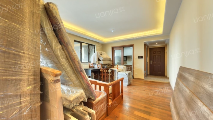 万科九龙山二手房实景图