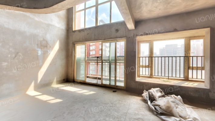 华宇北城中央二手房实景图