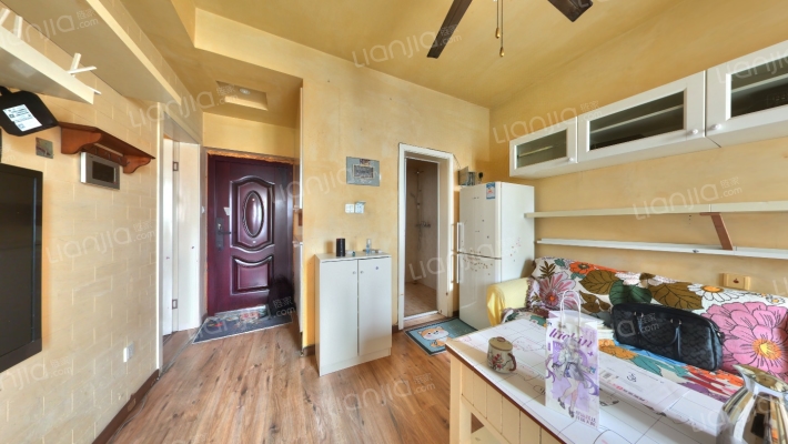 东湖国际二手房实景图