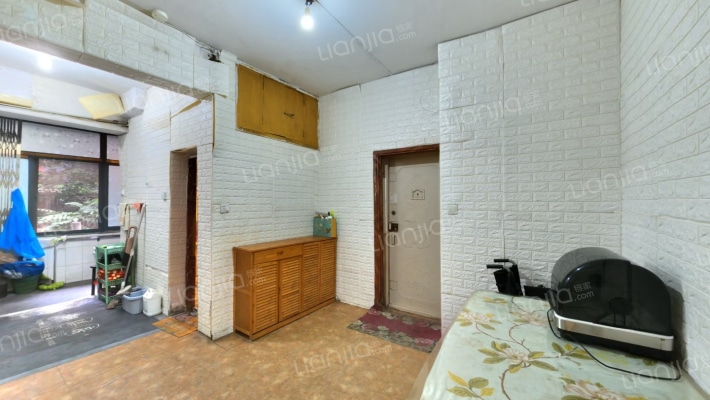 万年场下街121号二手房实景图