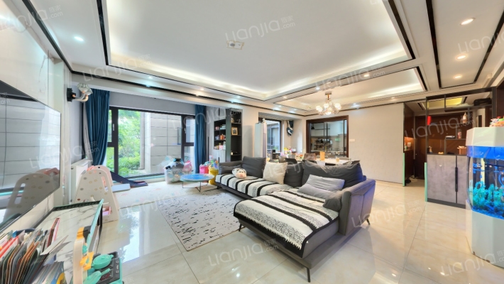 绿地腾飞公馆二手房实景图