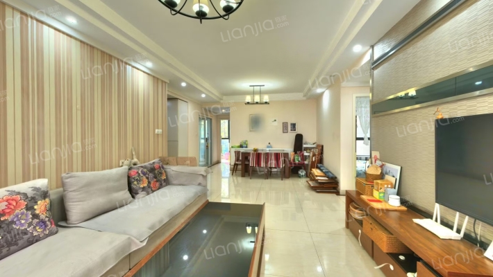 绿地圣路易名邸一期二手房实景图