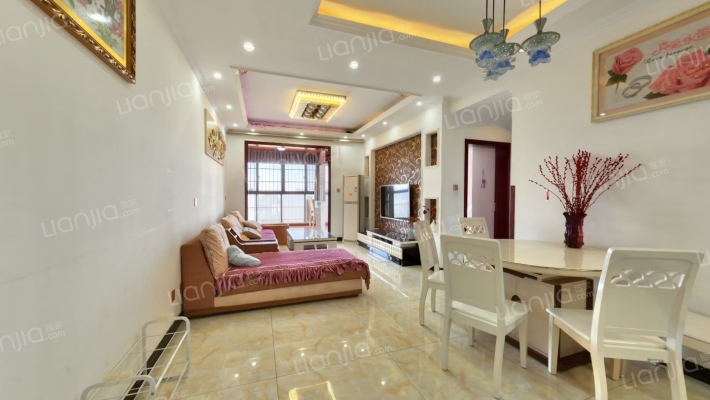 临江苑西区二手房实景图