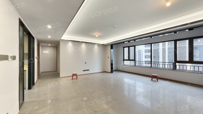 即墨樾府二手房实景图