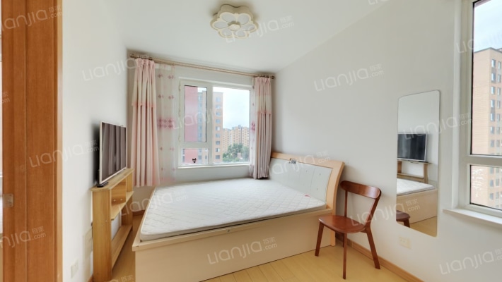 万科蓝山二手房实景图