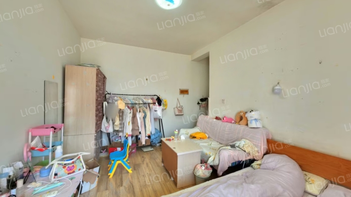 怡华居二手房实景图