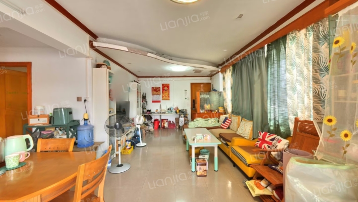 聚龙商厦二手房实景图