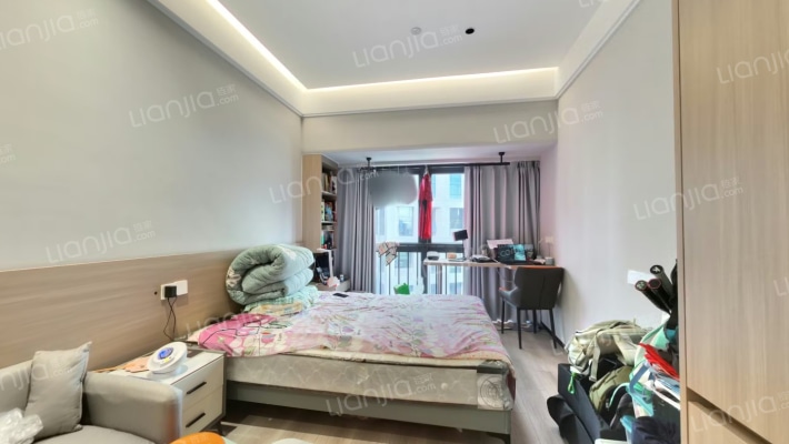 朗峻广场二手房实景图